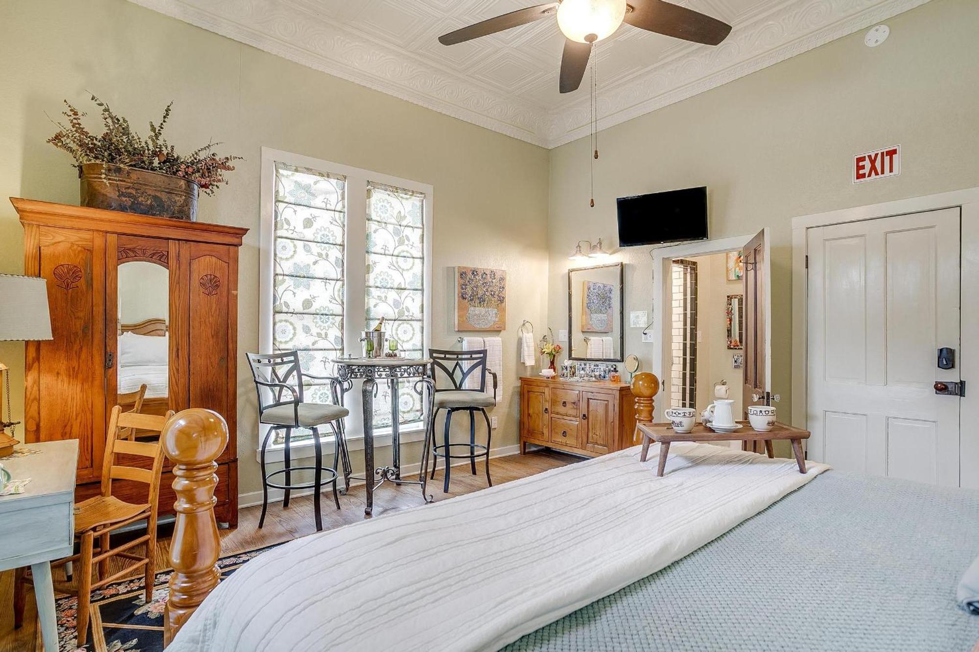 The Gallery House Boutique Hotel Stephenville Luaran gambar