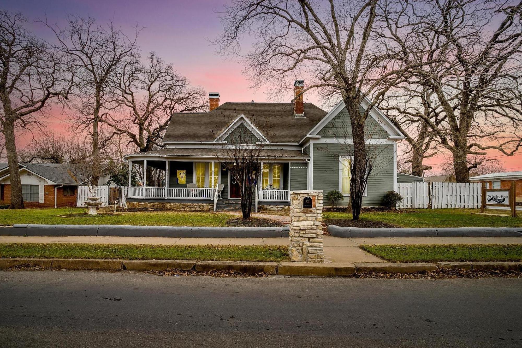 The Gallery House Boutique Hotel Stephenville Luaran gambar